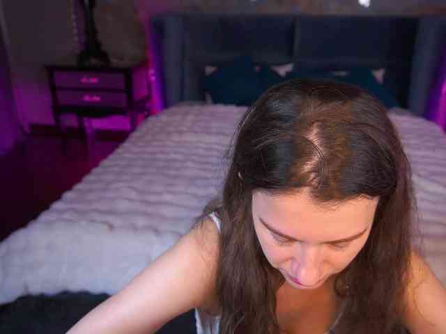 LittleJulii webcam