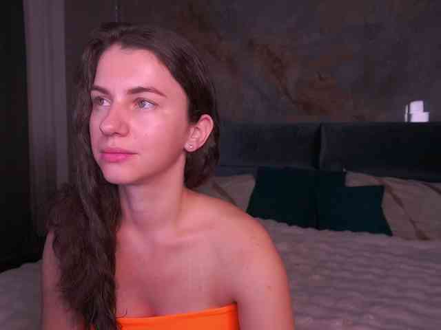 LittleJulii webcam