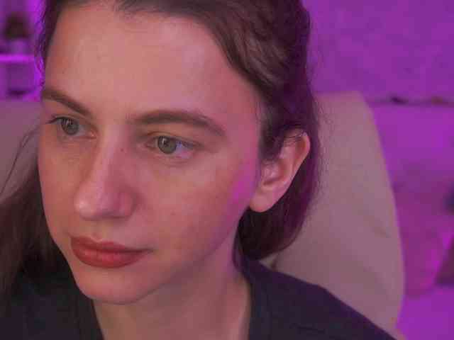 LittleJulii webcam
