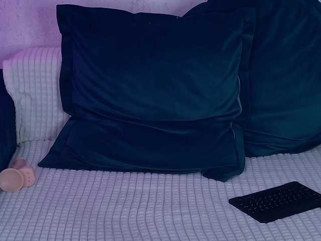 NayaValen live cam on BongaCams