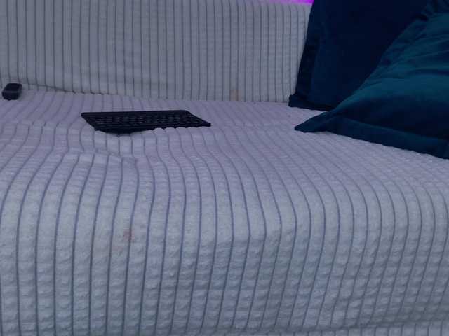NayaValen live cam on BongaCams