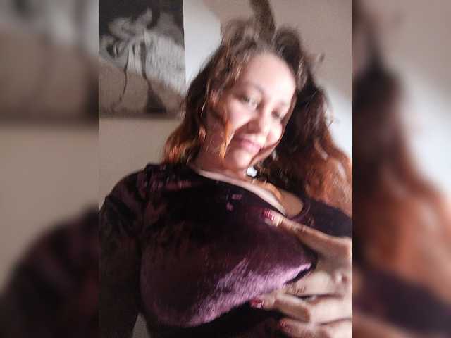 Only-pussy live cam on BongaCams