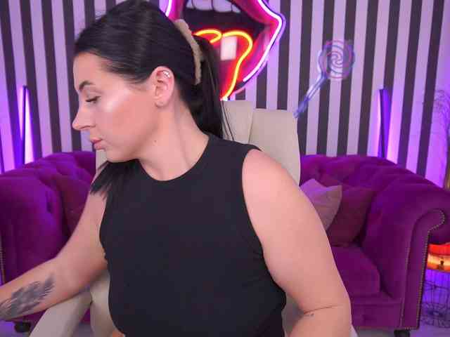 ArianaDark webcam