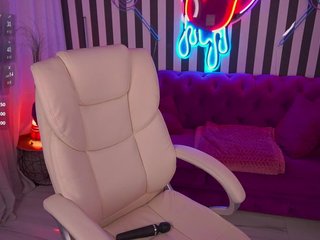 SusieWood Porn Show