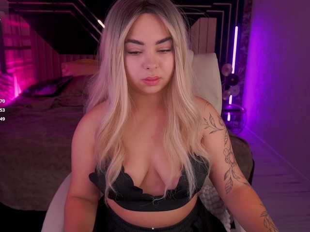 SusieWood live webcam show