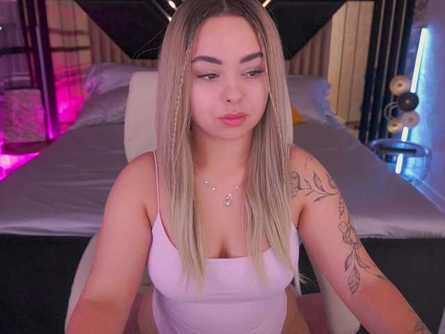 SusieWood live cam on BongaCams