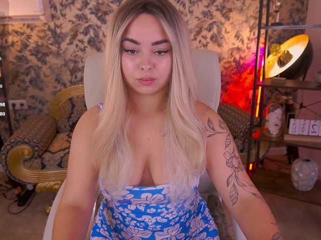 SusieWood live webcam show