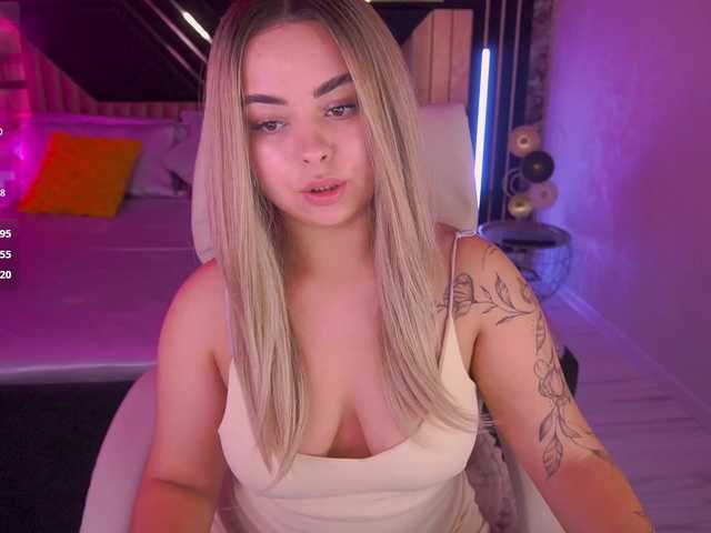 SusieWood live cam on BongaCams