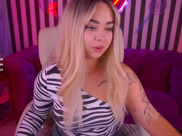 SusieWood live webcam show