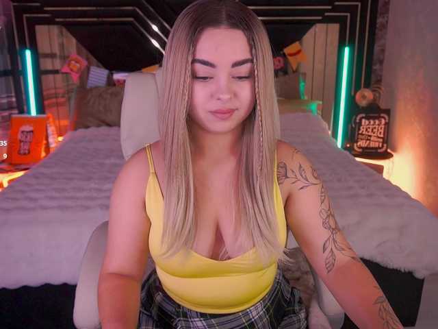 SusieWood live cam on BongaCams