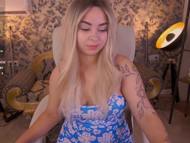 SusieWood live webcam show