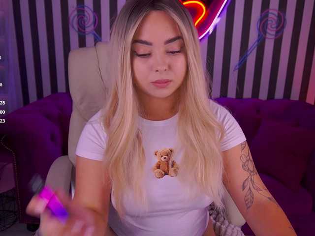 SusieWood live webcam show