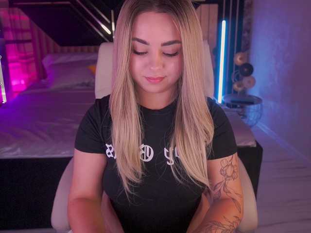 Susie Wood (SusieWood)