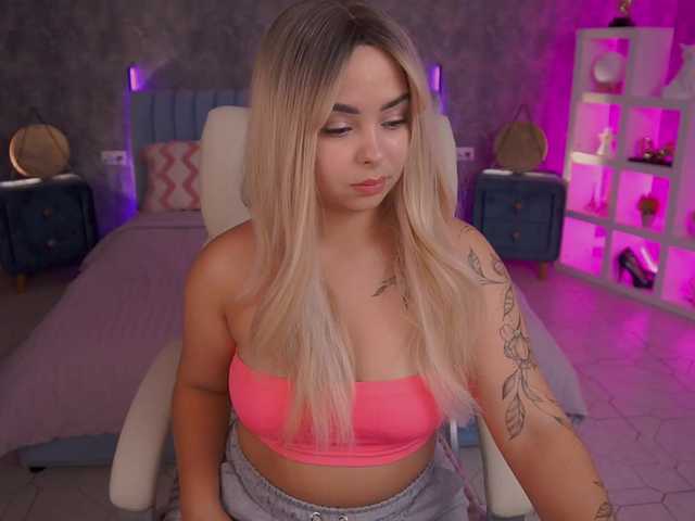 SusieWood live webcam show