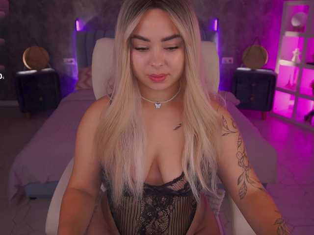 SusieWood live cam on BongaCams