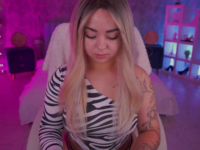 SusieWood live cam on BongaCams
