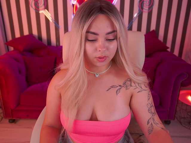 SusieWood live cam on BongaCams