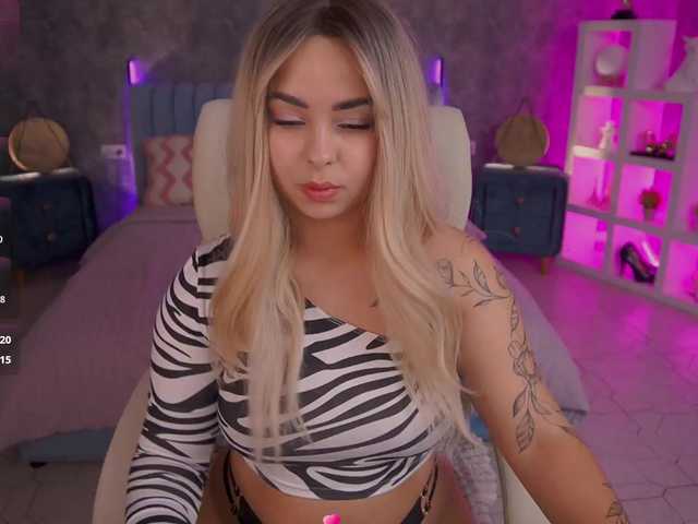 SusieWood live webcam show