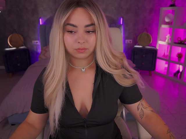 SusieWood live cam on BongaCams