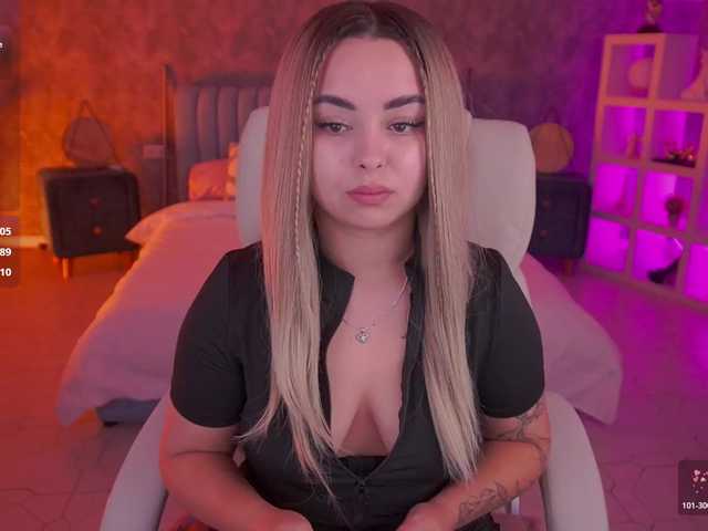 SusieWood live cam on BongaCams