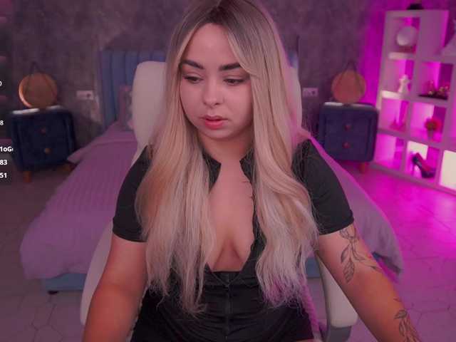 SusieWood live webcam show