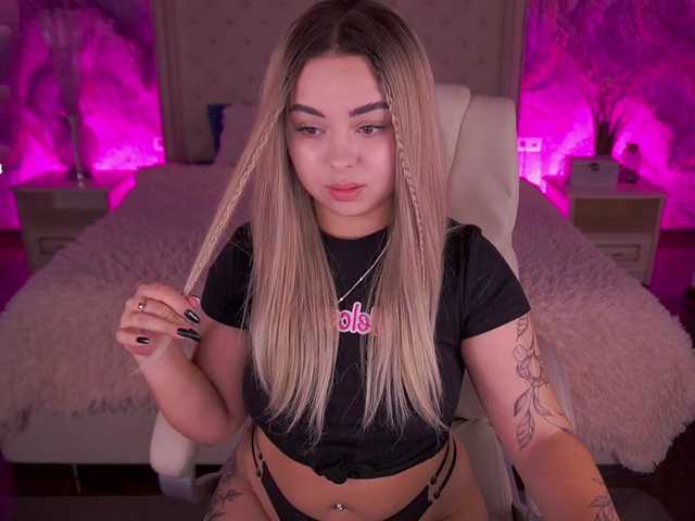 SusieWood live cam
