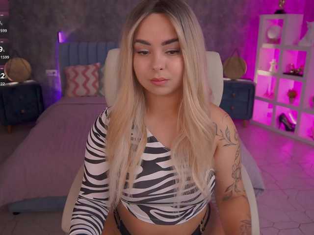 SusieWood live webcam show