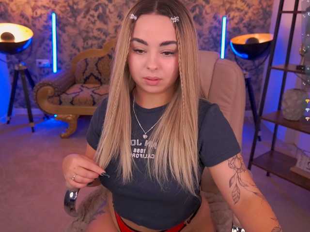 SusieWood live cam on BongaCams