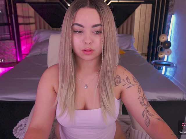 SusieWood live cam on BongaCams