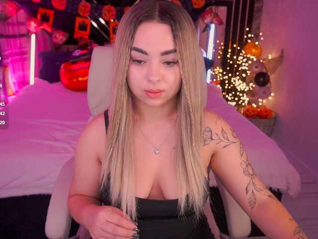 SusieWood live cam on BongaCams
