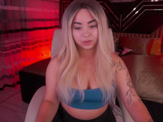 SusieWood live webcam show