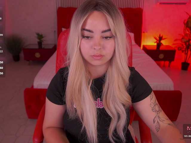 SusieWood live cam on BongaCams