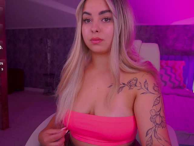 SusieWood live cam on BongaCams