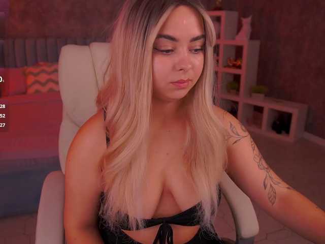 SusieWood live cam on BongaCams