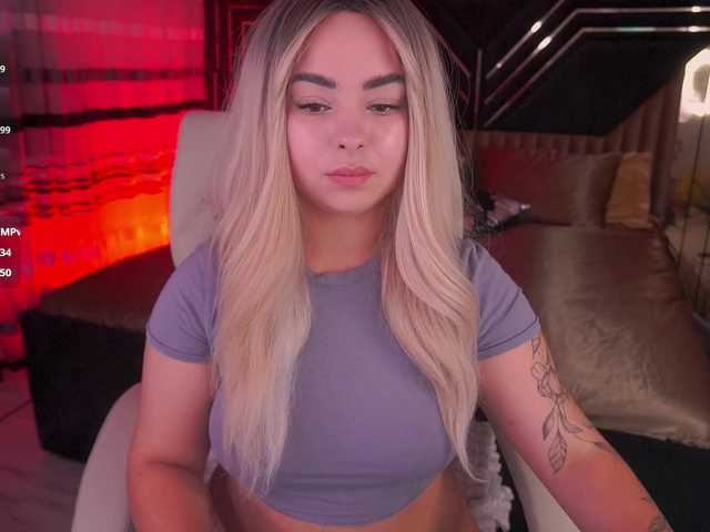SusieWood live webcam show