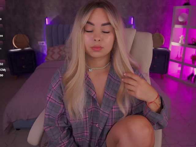 SusieWood live cam on BongaCams