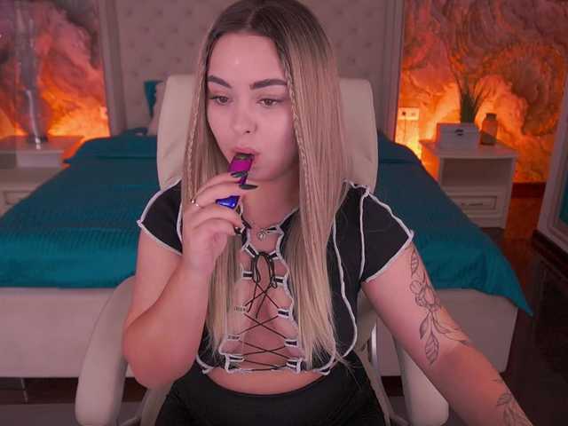 SusieWood live cam on BongaCams