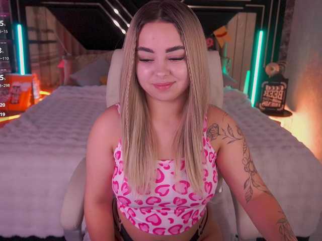 SusieWood live cam on BongaCams
