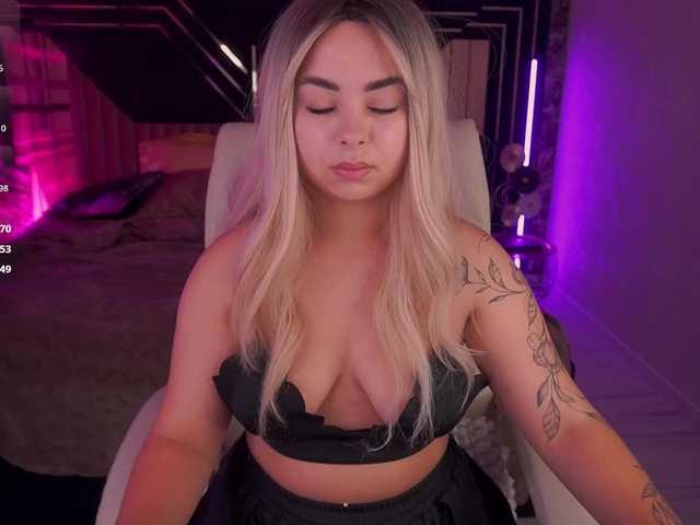 SusieWood live webcam show