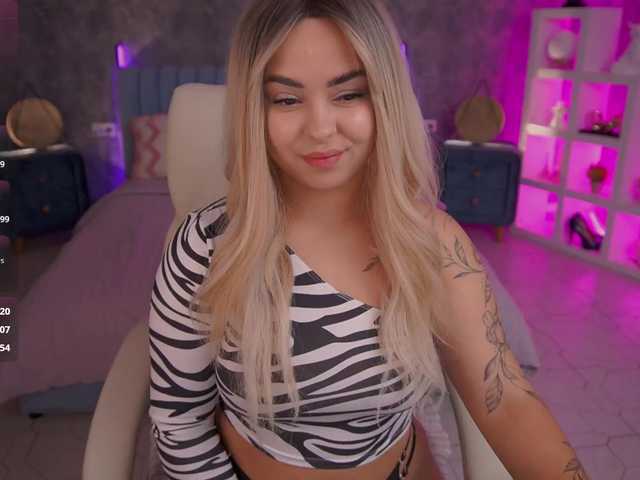 SusieWood live webcam show