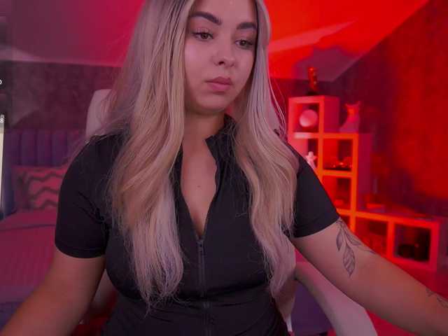 SusieWood live cam on BongaCams