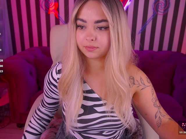 SusieWood live webcam show