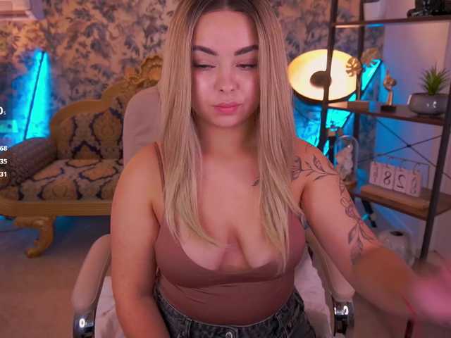SusieWood live cam on BongaCams