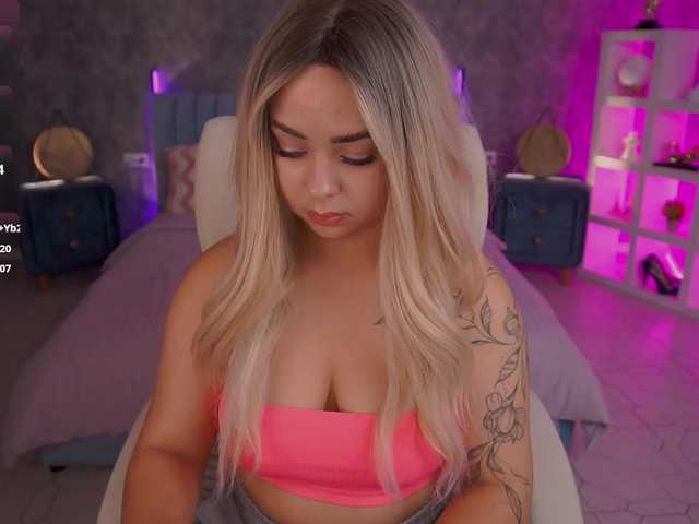 SusieWood live webcam show