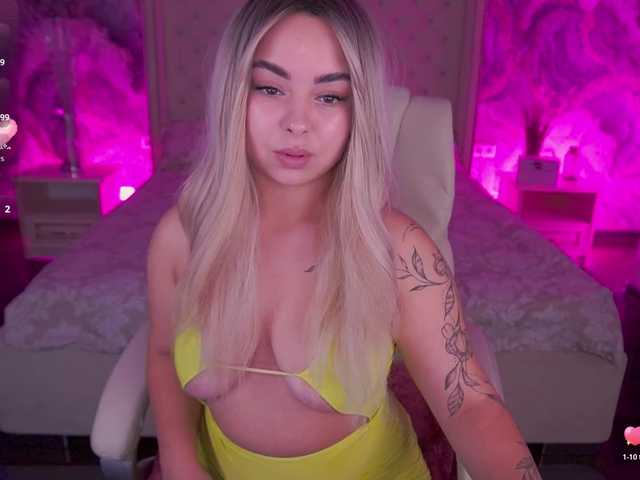 SusieWood live cam on BongaCams