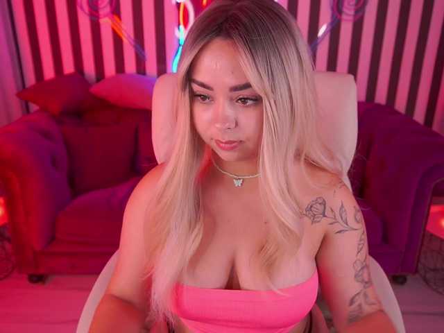 SusieWood live cam on BongaCams
