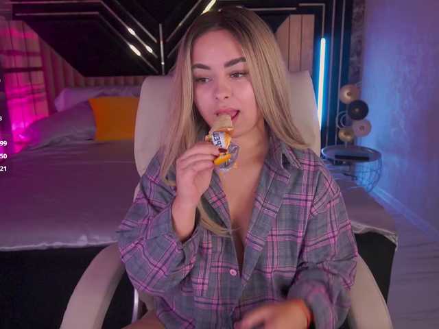 SusieWood live cam on BongaCams
