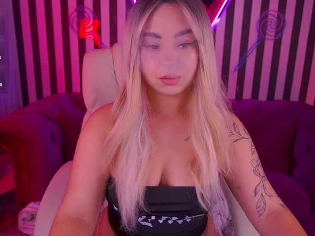 SusieWood live webcam show
