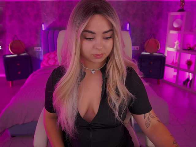 SusieWood live cam on BongaCams