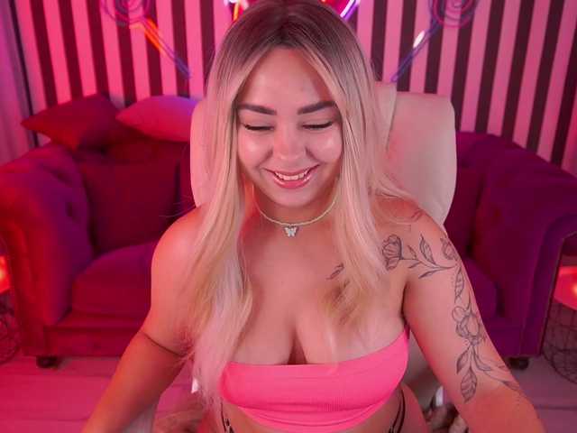 SusieWood live cam on BongaCams